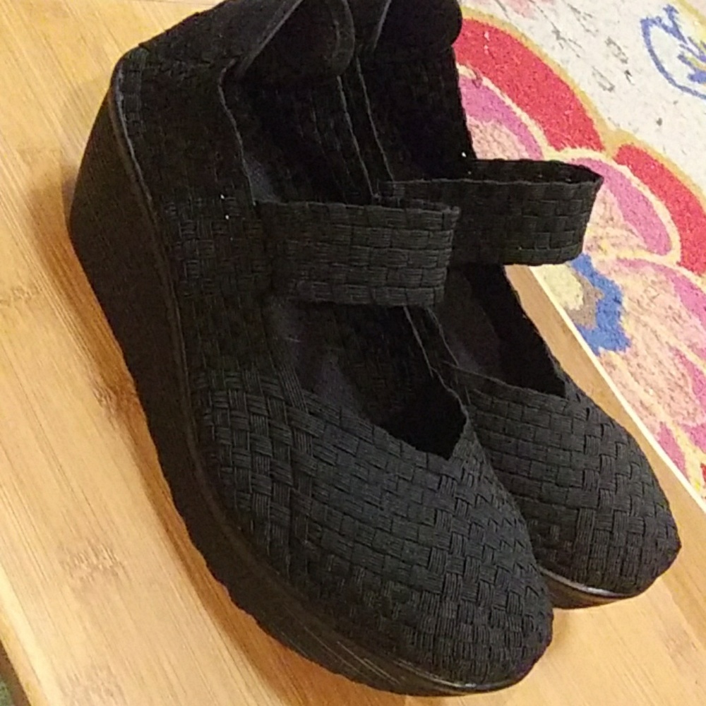 White Mt comfort shoes